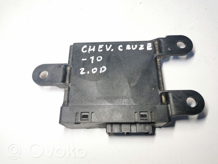 Chevrolet Cruze Sterownik / Moduł parkowania PDC 20895116