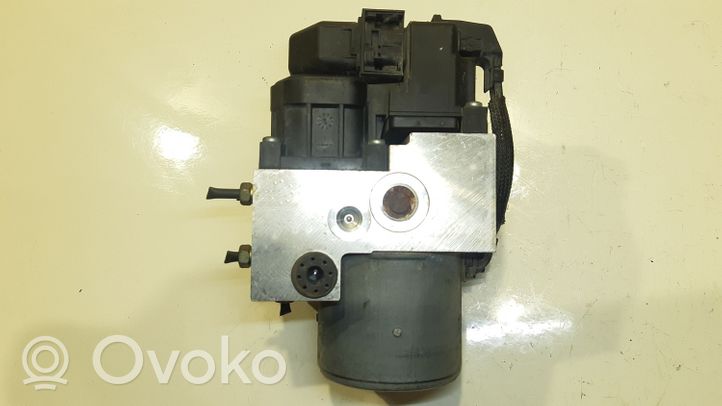 Nissan Navara D22 ABS-pumppu 1928402824