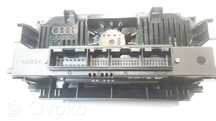 Audi A3 S3 8P Panel klimatyzacji 8P0820043J