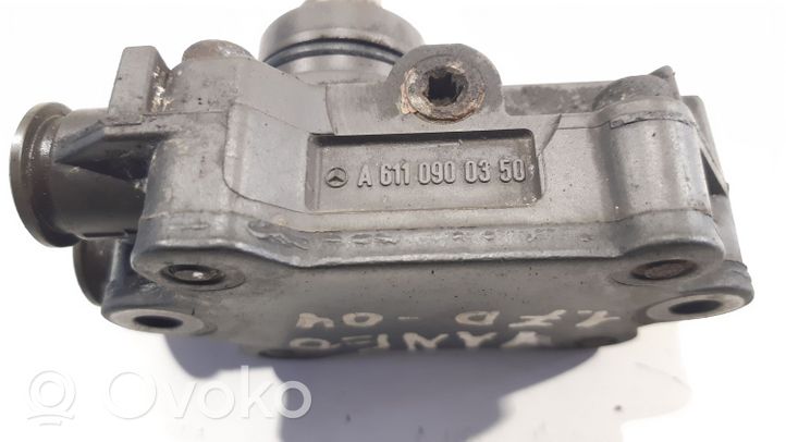 Mercedes-Benz Vaneo W414 Polttoaineen ruiskutuksen suurpainepumppu A6110900350