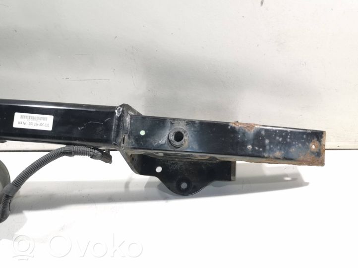 BMW 3 E90 E91 Hak holowniczy / Komplet 9167198