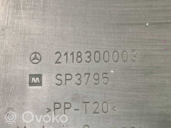Mercedes-Benz E W211 Ilmansuodattimen kotelo 2118300003