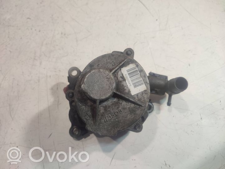 Renault Trafic II (X83) Vacuum pump 8200520476