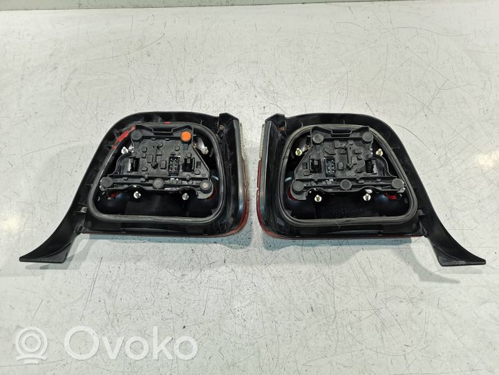 BMW 3 E36 Rear/tail lights set 9404851