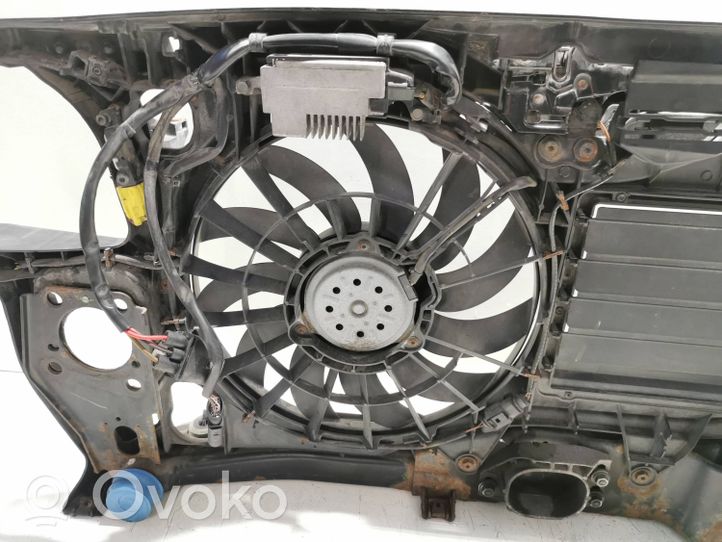 Audi A4 S4 B7 8E 8H Jäähdyttimen kehyksen suojapaneeli 8E0805594E