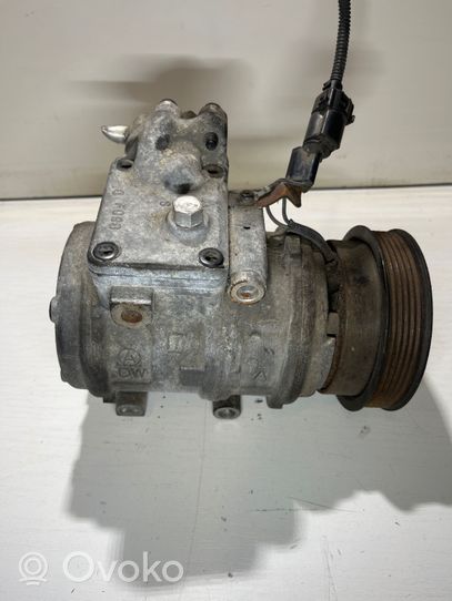 Hyundai Tucson LM Ilmastointilaitteen kompressorin pumppu (A/C) 87k1720242