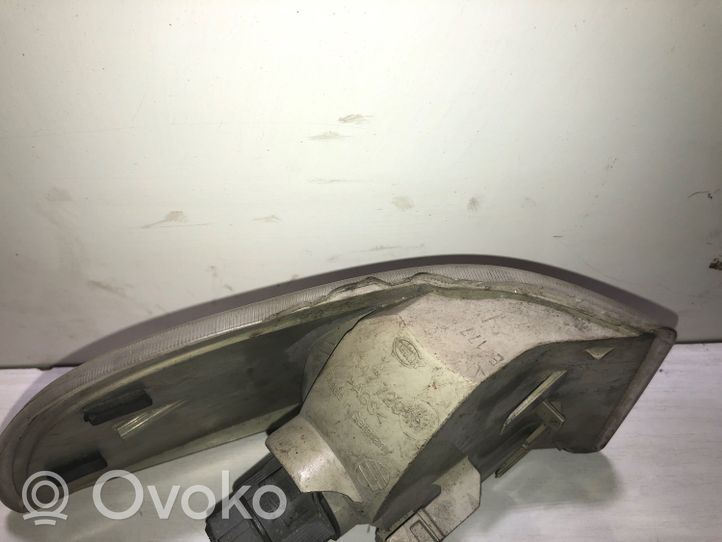 Volvo S70  V70  V70 XC Indicatore di direzione anteriore 9169370