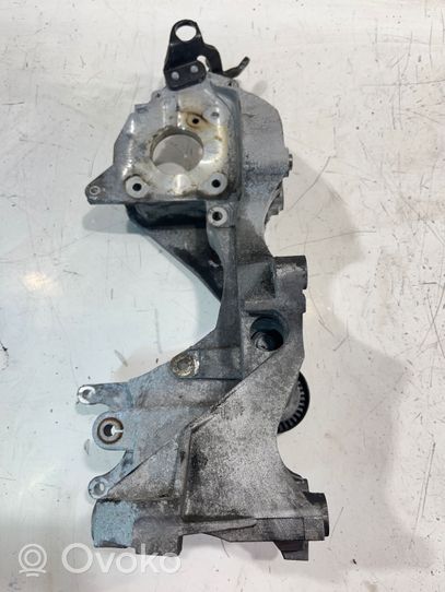 Audi A4 S4 B8 8K Support de générateur / alternateur 03L903139H