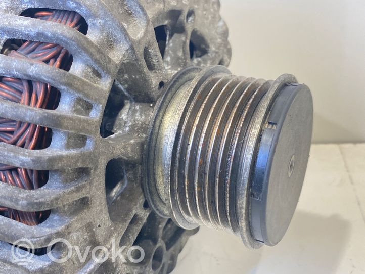 Volkswagen PASSAT B6 Alternator 06F903023C