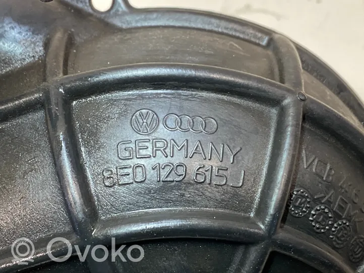 Audi A4 S4 B7 8E 8H Parte del condotto di aspirazione dell'aria 8E0129615J