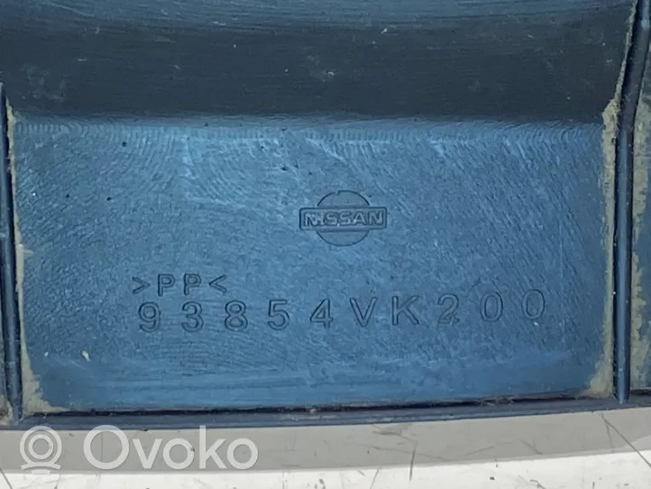 Nissan King Cab, Navara Revestimientos de la aleta guardabarros antisalpicaduras trasera 93854VK200