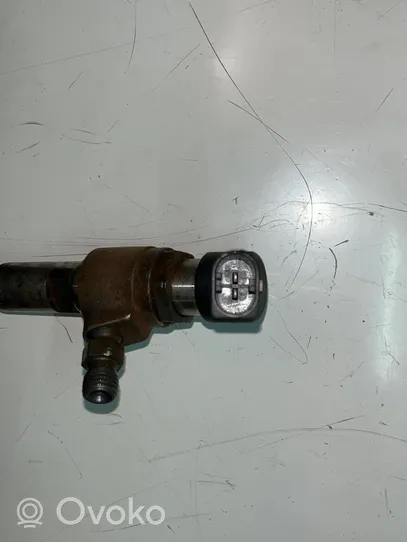 Volvo V60 Fuel injector 9802448680