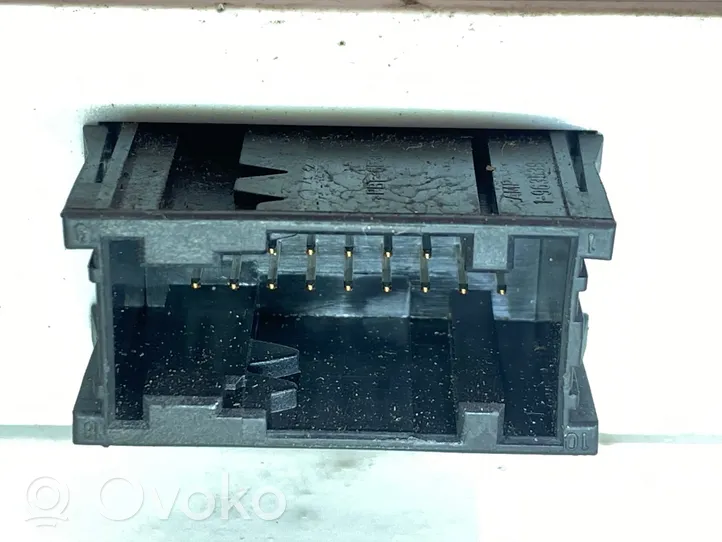 BMW 3 E90 E91 Cruise control unit/module 6775949