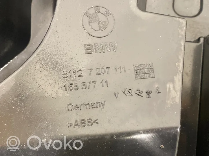 BMW 5 F10 F11 Staffa di rinforzo montaggio del paraurti posteriore 51127207111