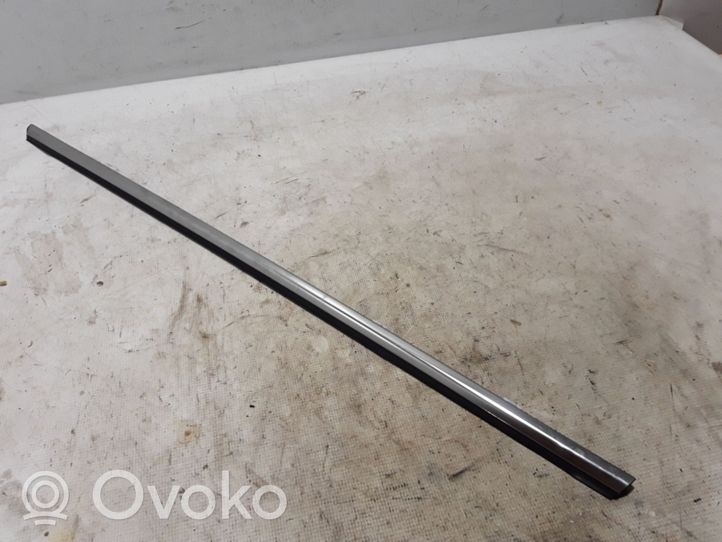 Hyundai Ioniq Rivestimento portiera posteriore (modanatura) 83220-G2010