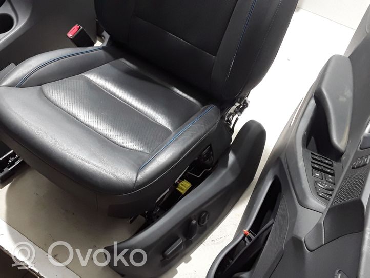 Hyundai Ioniq Set interni 