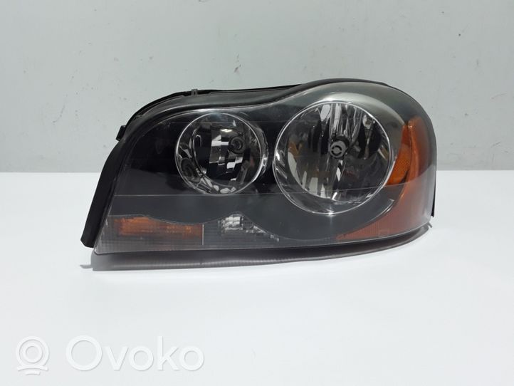 Volvo XC90 Lampa przednia 