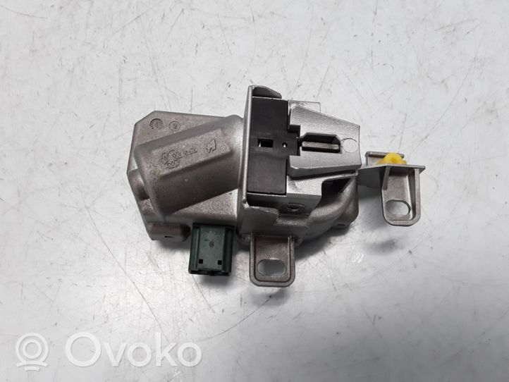 Volvo XC70 Steering wheel lock 