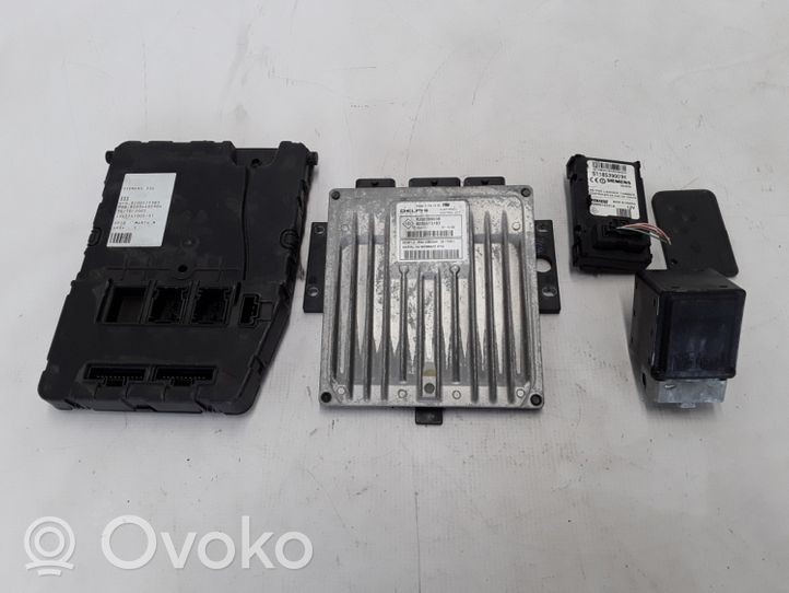 Renault Megane II Komputer / Sterownik ECU i komplet kluczy 