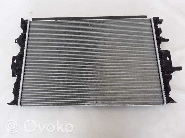 Volvo V40 Radiateur de refroidissement 