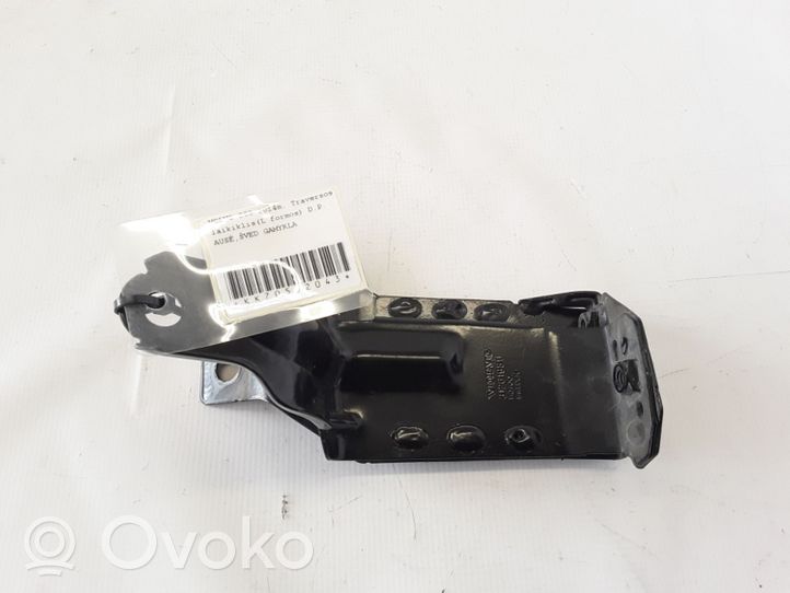 Volvo S60 Fixation de radiateur 31261931