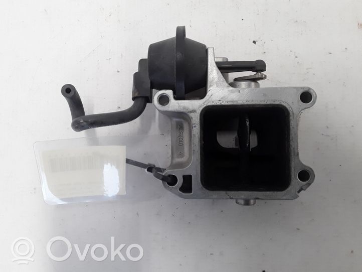 Volvo XC60 Przepustnica elektryczna 31219277