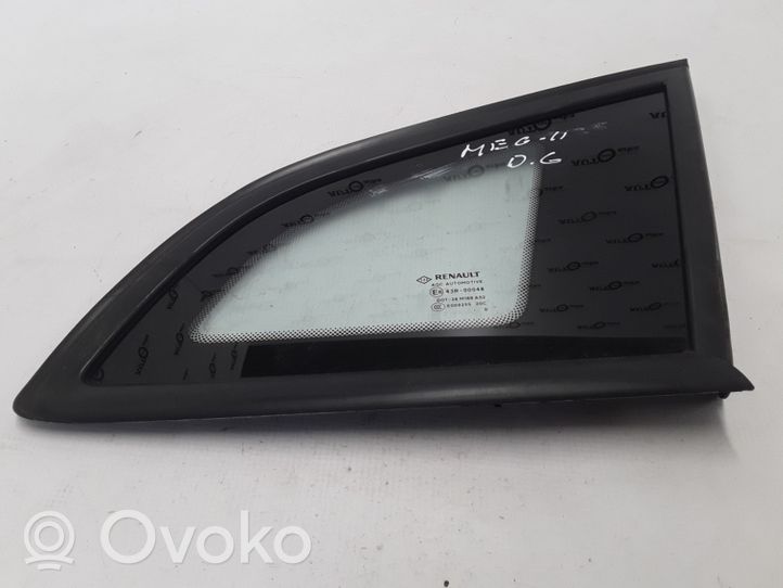 Renault Megane III Rear side window/glass 