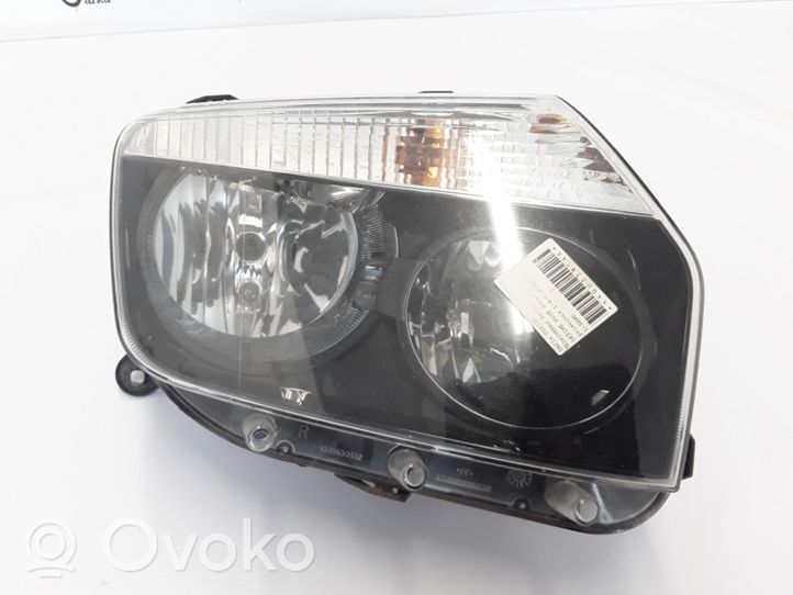 Dacia Duster Lampa przednia 260101891R