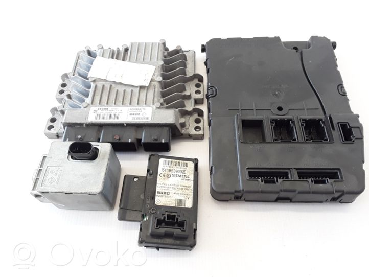 Renault Megane II Engine ECU kit and lock set 