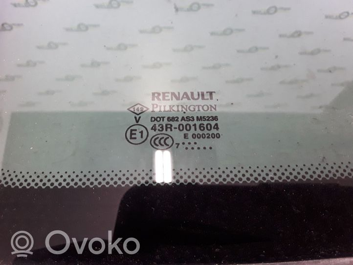 Renault Laguna III Szyba karoseryjna tylna 833010001R
