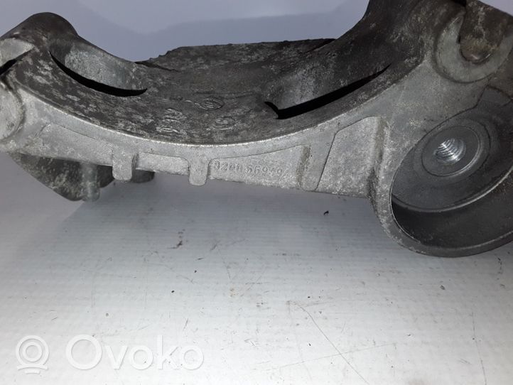 Renault Megane III Support de générateur / alternateur 8200669494