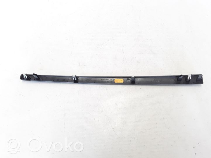 Renault Clio III Rivestimento del pannello 8200407881