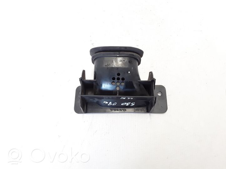 Volvo C30 Część rury dolotu powietrza 7210100400