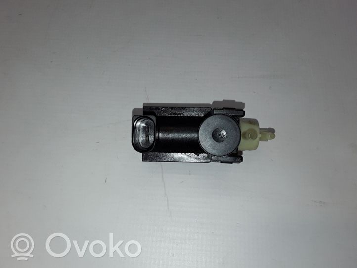 Volvo S90, V90 Turboahtimen magneettiventtiili 31339808