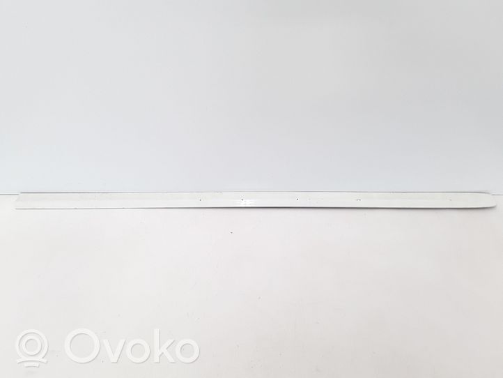 Volvo C70 Etuoven lista (muoto) 39812281
