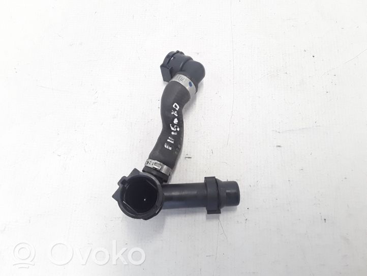 BMW 5 F10 F11 Engine coolant pipe/hose 8518749