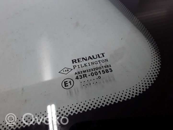 Renault Twingo II Finestrino/vetro retro 8200648279