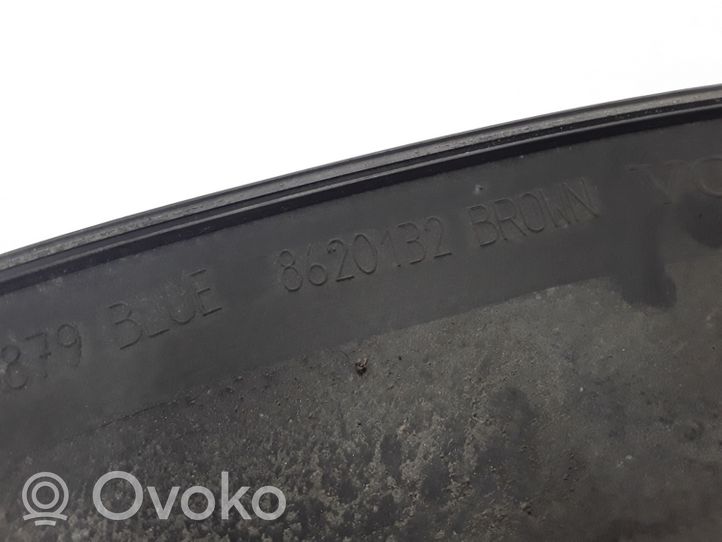 Volvo XC70 Listwa / Nakładka na błotnik przedni 8620132