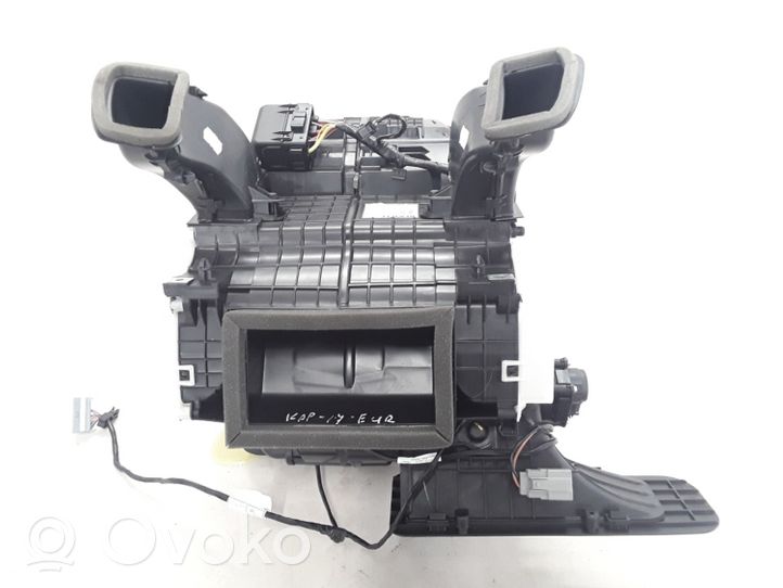 Renault Captur Scatola climatizzatore riscaldamento abitacolo assemblata 272705486R