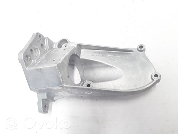 Volvo XC60 Staffa/supporto di montaggio della marmitta 31370633