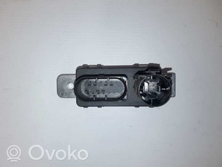 Volvo V60 Glow plug pre-heat relay 31459300