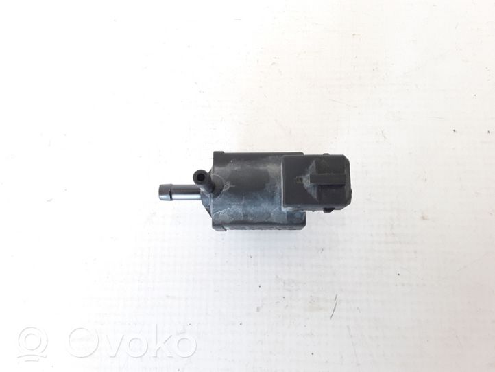 Volvo S60 Turboahtimen magneettiventtiili 30670449