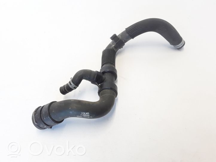 Volvo V70 Tubo flessibile del liquido di raffreddamento del motore 31368209