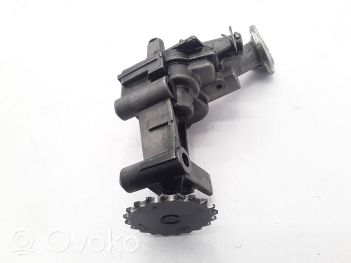 Renault Trafic II (X83) Oil pump 7700600251