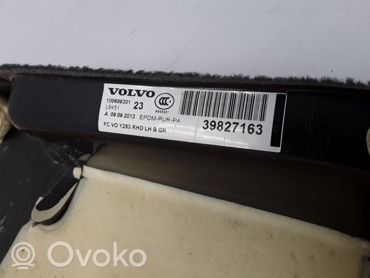 Volvo V60 Tapis de sol / moquette de cabine avant 39827163