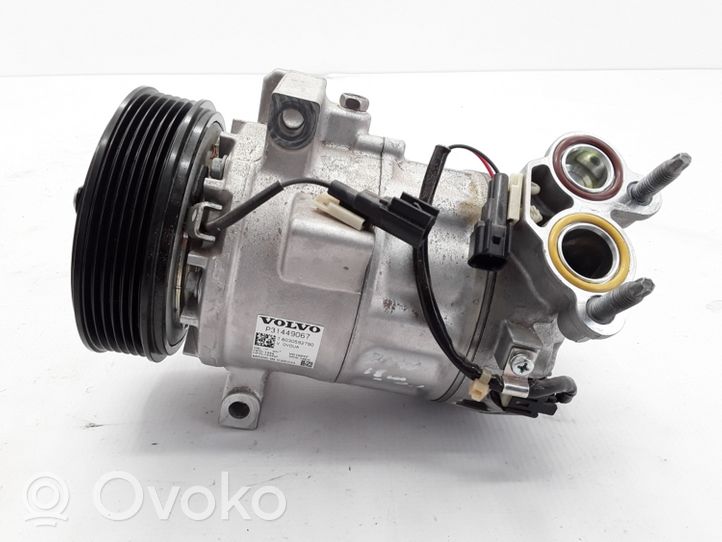 Volvo XC40 Klimakompressor Pumpe 31449067