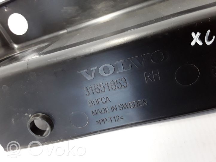 Volvo XC40 Rivestimento della modanatura della chiusura del vano motore/cofano 31651853