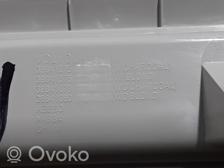 Volvo S90, V90 Takaoven kynnyksen suojalista 39841676