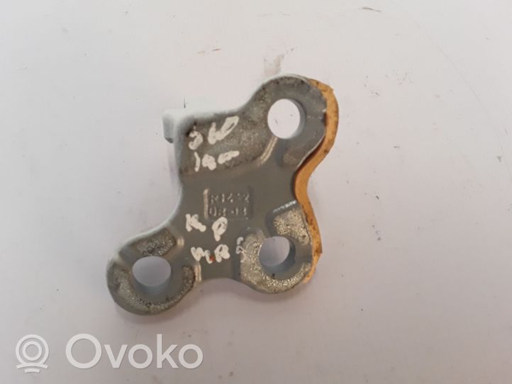 Volvo S60 Front door upper hinge 31299542