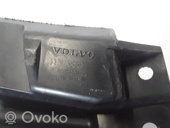 Volvo S60 Etupuskurin kannake 31323832